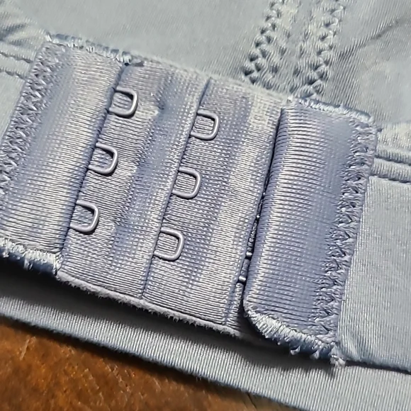 Bralette - Picture 6 of 9